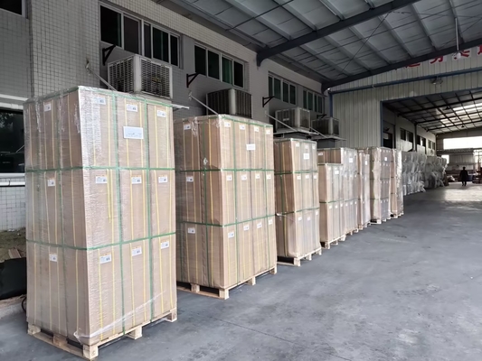 Normale en superbindende versies Soft Touch Lamination Film voor alle drukprojecten