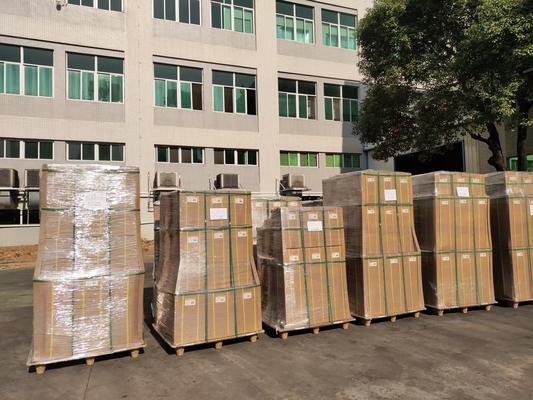 100-4500m Lengte Gloss BOPP Thermal Lamination Film Speciale kenmerken inbegrepen