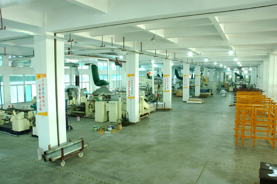 Niet-reflecterende fluweelzachte thermische lamineerfolie met een papieren kern van 1 inch of 3 inch voor premium digitaal lamineren