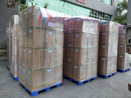 Thermische lamineerfilm met geavanceerde polymerafheffende matrix en optisch ontworpen PET-laag voor slijtvastheid