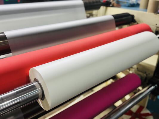 Premium matte lamineerfolie met aanpasbare etikettering, lange houdbaarheid en naadloze afwerking voor verbeterde bescherming