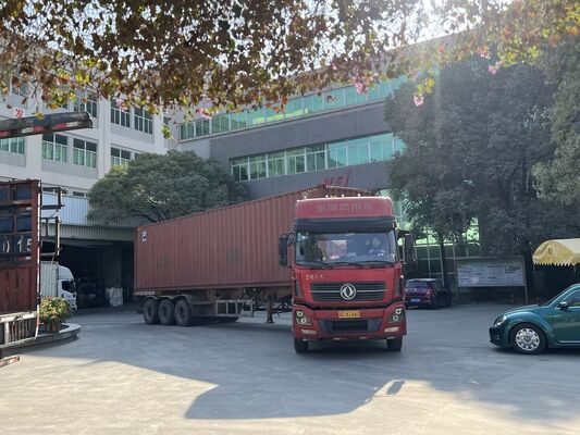 PET-thermische lamineerfilm met warmtegeactiveerde kleefstof en zachte hardheid voor toepassingen met een breedte tot 2200 mm