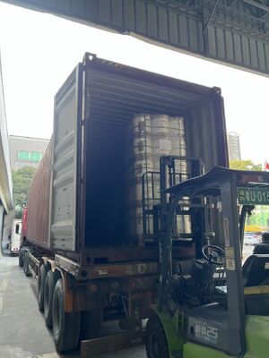 Metalleerde PET-film met hittebestendigheid tot 110°C, glad weerkaatsend oppervlak en chemische weerstand tegen verpakkingen en lamineerwerk