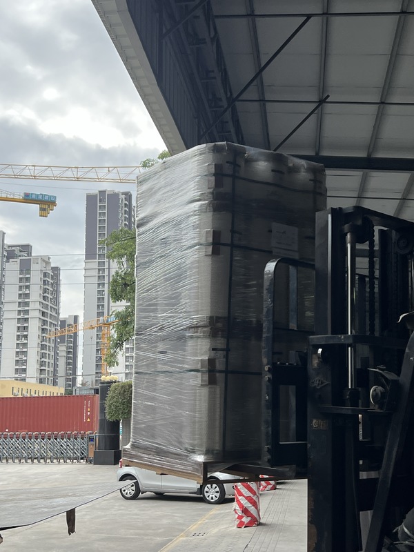 Super-Bond Hechtende Thermische Laminatiefolie met Kristalheldere Afwerking en Sterke Permanente Hechting voor Digitaal Lamineren