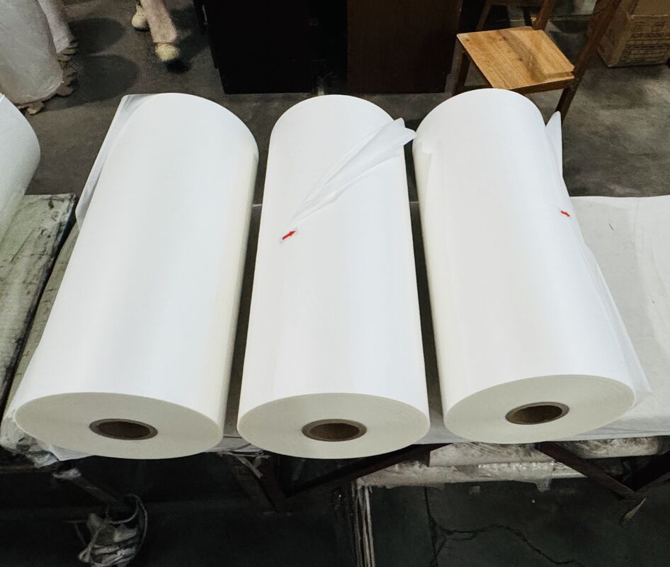 Premium matte lamineerfolie met aanpasbare etikettering, lange houdbaarheid en naadloze afwerking voor verbeterde bescherming