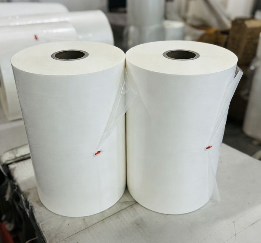 Water- en UV-bestendige matte lamineerfilm met dubbelzijdige coronabehandeling en een dikte van 17-45 micron voor een betere duurzaamheid