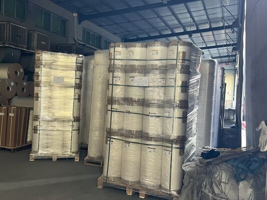 Soft Hardness Book Laminating Film met 3 inch papieren kern voor langdurige bescherming